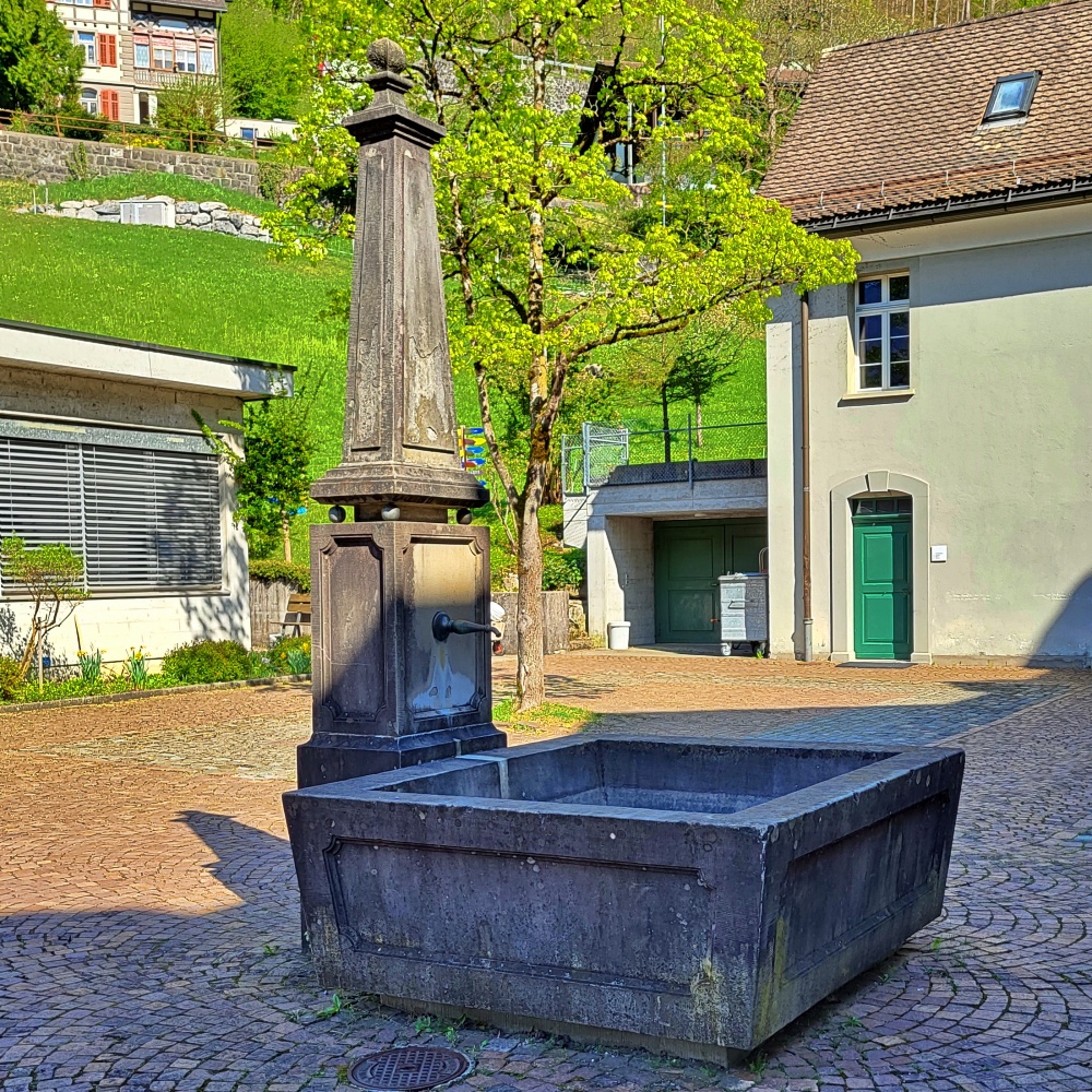 Haltli-Brunnen